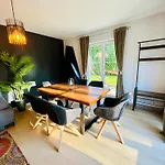빌라 The Toscana, A Serene Retreat In Center Of With Lush Lawns, Terrace & Private Garage- Lidl, Bakery Walking Distance- Bodenseecenter, Sportsbad 3 Mins, 7 Mins