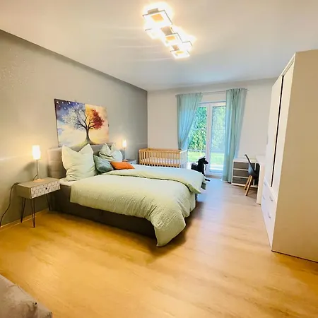 Villa The Toscana, A Serene Retreat In Center Of With Lush Lawns, Terrace & Private Garage- Lidl, Bakery Walking Distance- Bodenseecenter, Sportsbad 3 Mins, 7 Mins