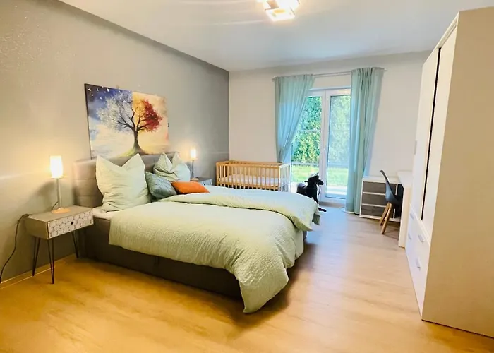 Villa The Toscana, A Serene Retreat In Center Of With Lush Lawns, Terrace & Private Garage- Lidl, Bakery Walking Distance- Bodenseecenter, Sportsbad 3 Mins, 7 Mins