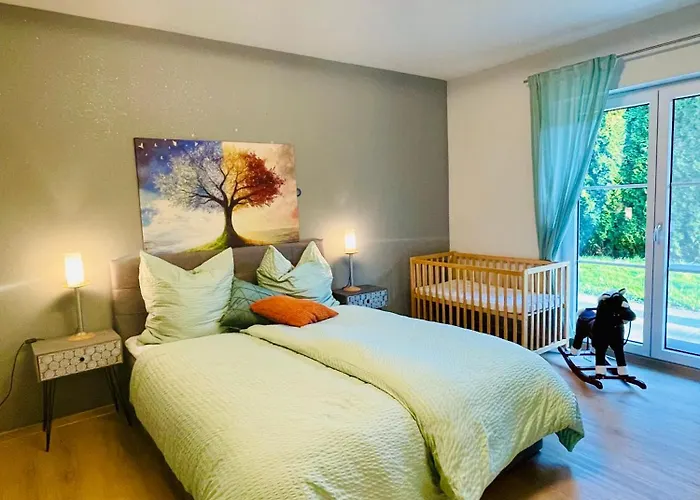 The Toscana, A Serene Retreat In Center Of With Lush Lawns, Terrace & Private Garage- Lidl, Bakery Walking Distance- Bodenseecenter, Sportsbad 3 Mins, 7 Mins Friedrichshafen