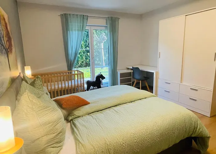 The Toscana, A Serene Retreat In Center Of With Lush Lawns, Terrace & Private Garage- Lidl, Bakery Walking Distance- Bodenseecenter, Sportsbad 3 Mins, 7 Mins